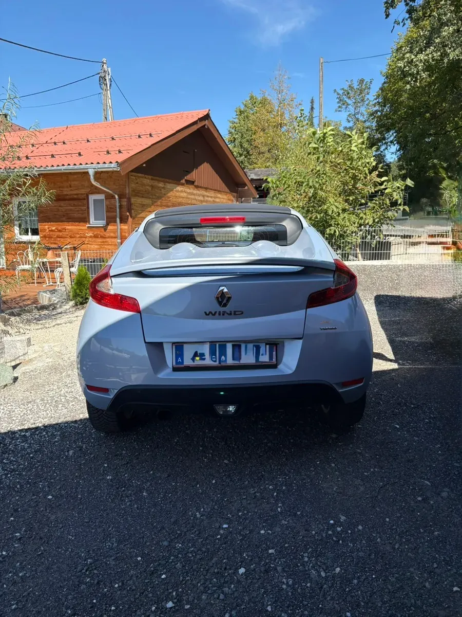 Renault Wind 2011 photo 2