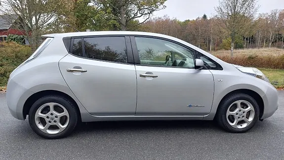 Nissan Leaf 2012 photo 4
