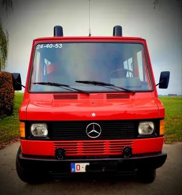 Mercedes-Benz T1
