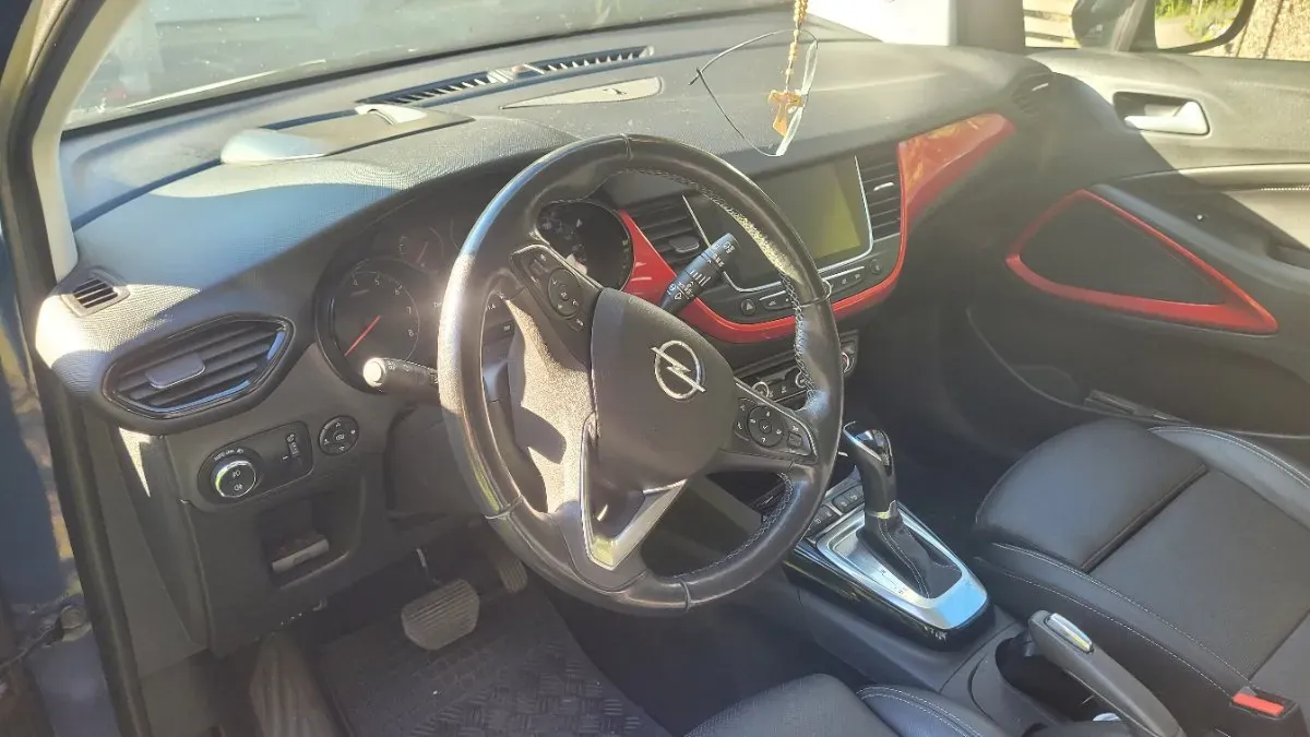 Opel Crossland X 2021 photo 3