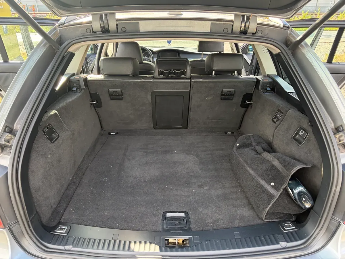 BMW 5 Series 2005 photo 3