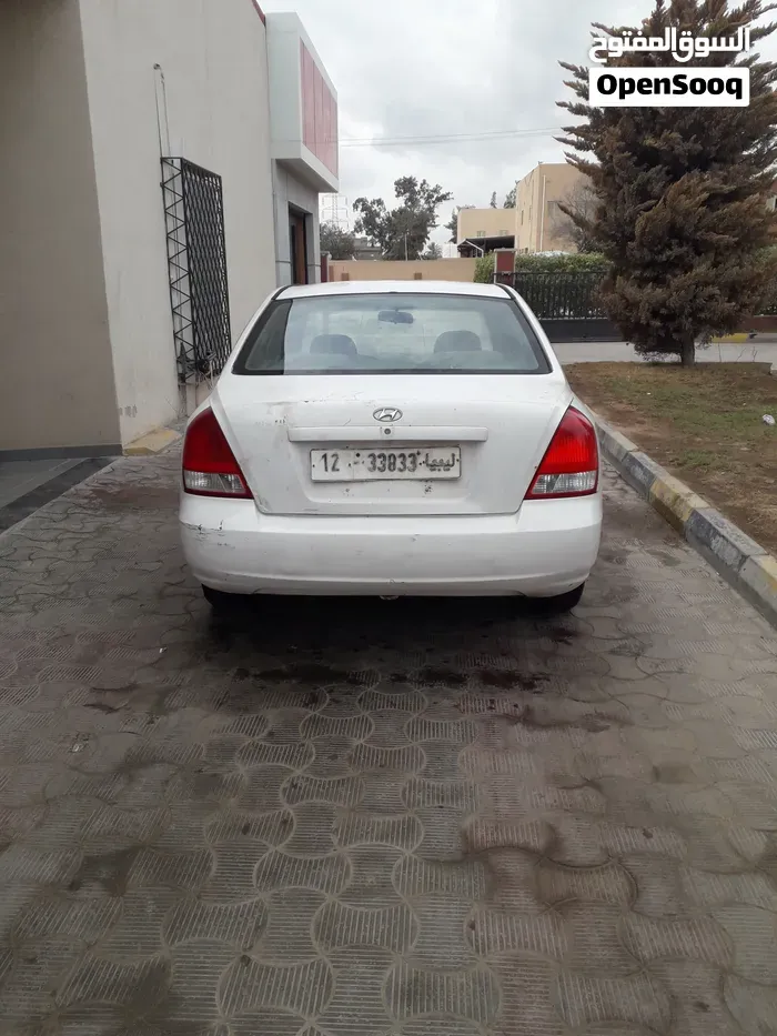 Hyundai Avante 2001 photo 3