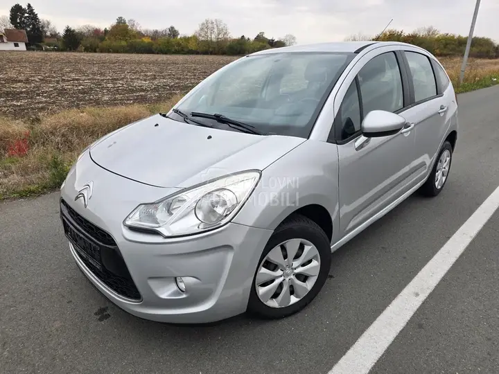 Citroen C3 2011 photo 3