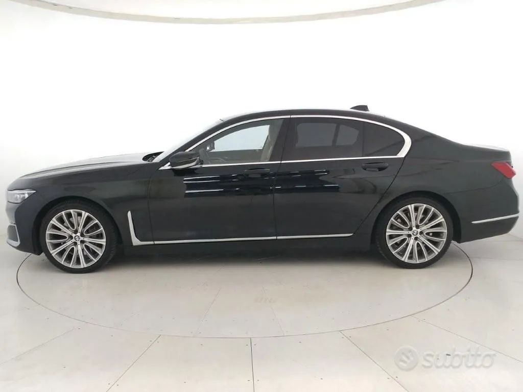 BMW 7 Series 2021 photo 5