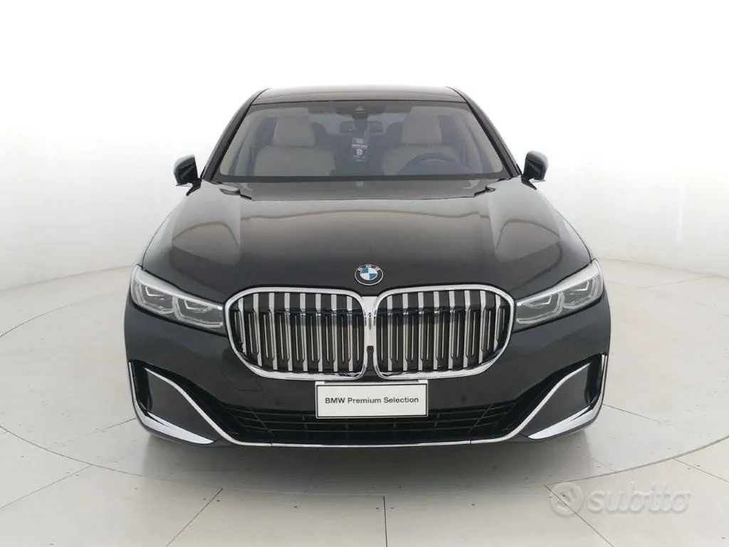 BMW 7 Series 2021 photo 3