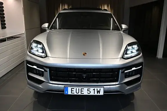 Porsche Cayenne 2026 photo 2