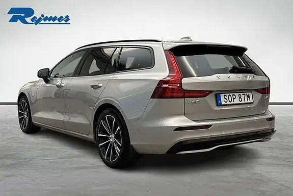 Volvo V60 2025 photo 4