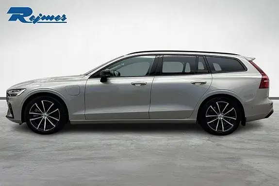 Volvo V60 2025 photo 3