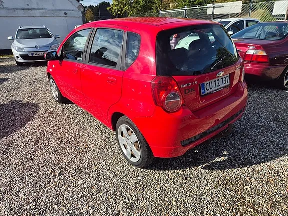 Chevrolet Aveo 2010 photo 5