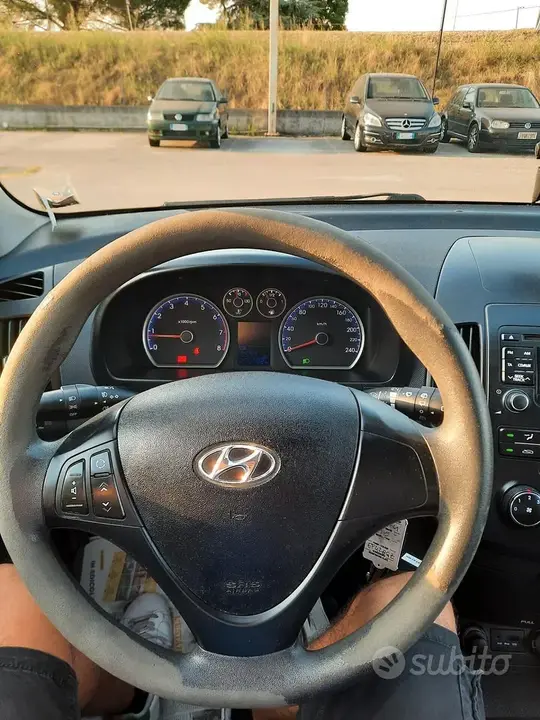 Hyundai I30 2010 photo 4