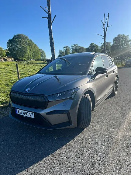 Skoda Enyaq 2023 photo 2