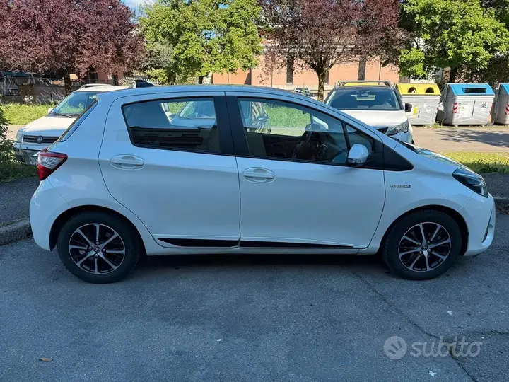 Toyota Yaris 2018 photo 4