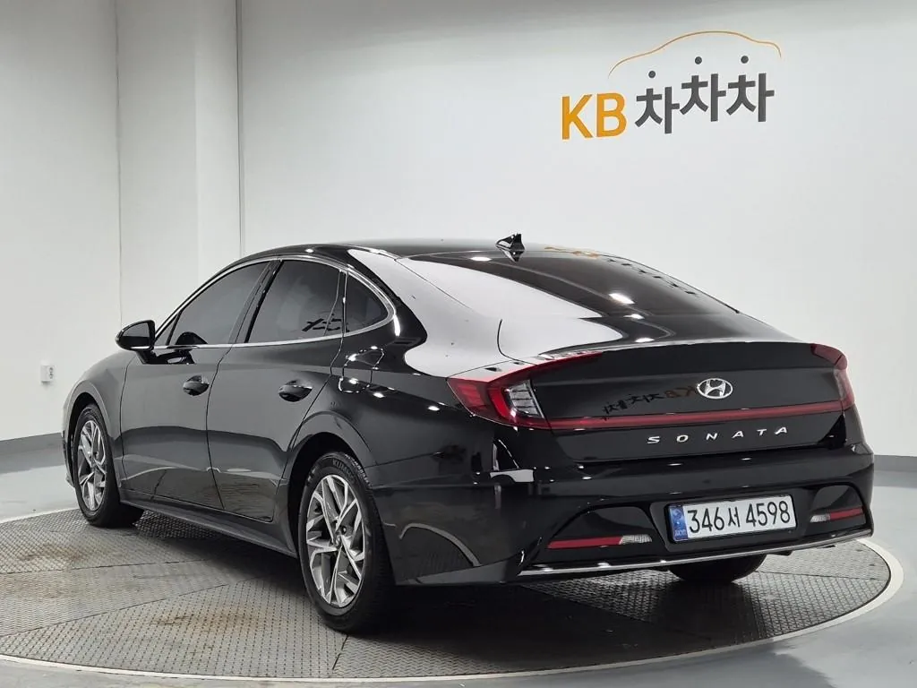 Hyundai Sonata 2022 photo 2