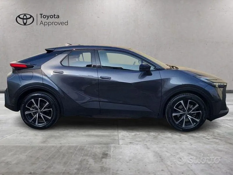 Toyota C-Hr 2025 photo 4
