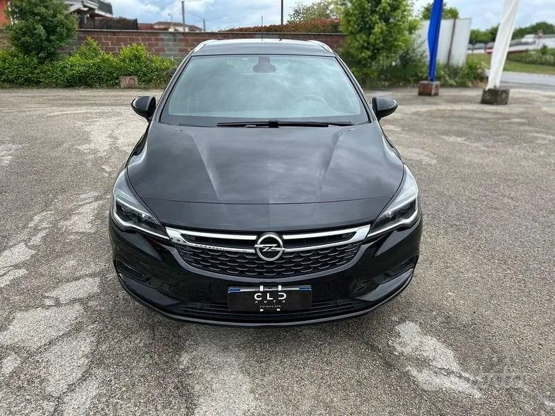 Opel Astra 2019 photo 2