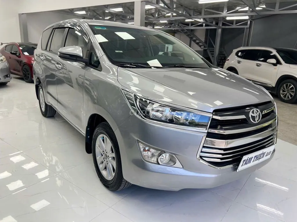 Toyota Innova 2018 photo 2