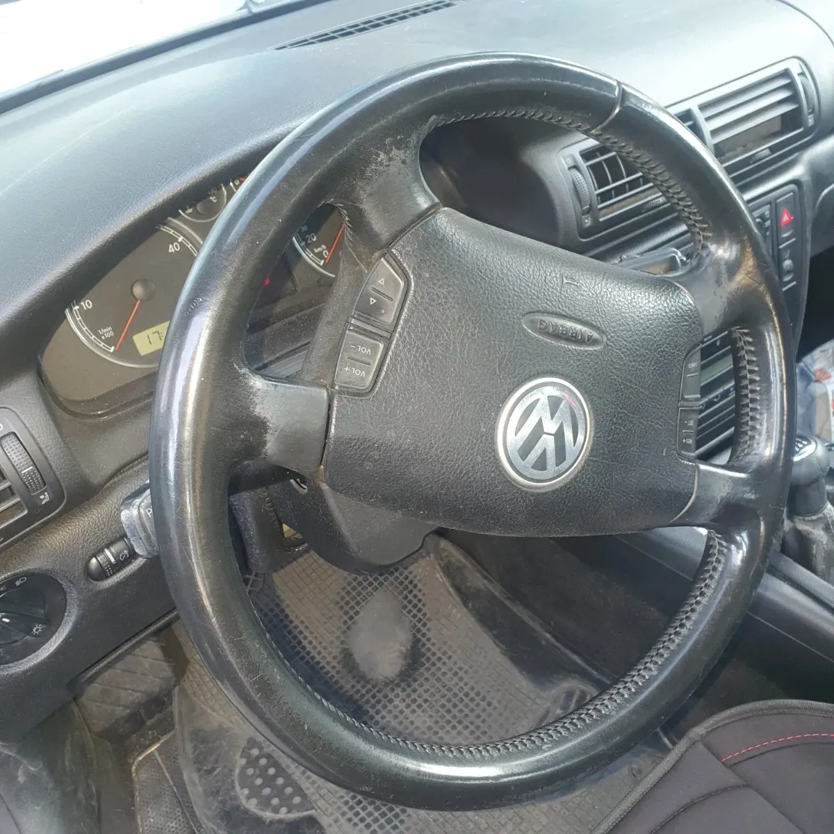 Volkswagen Passat 2003 photo 3
