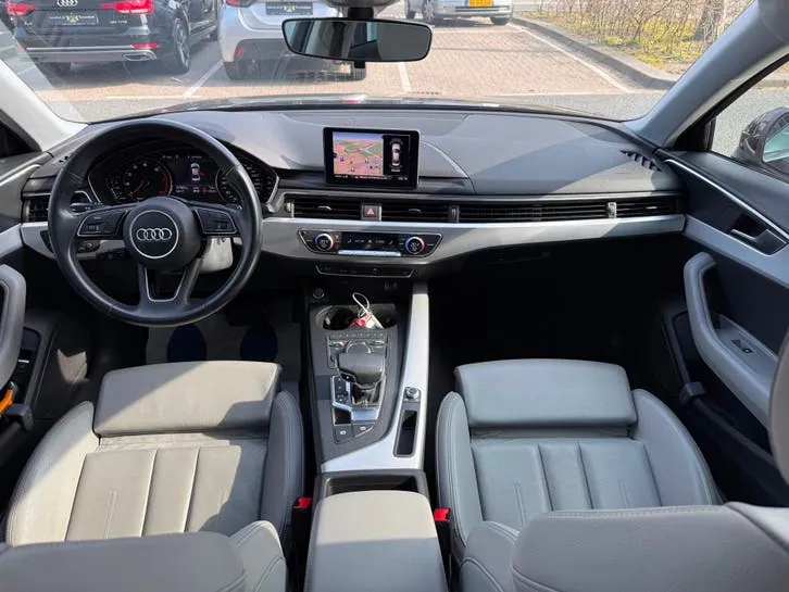 Audi A4 2019 photo 2
