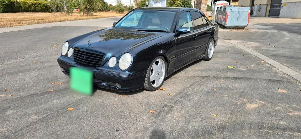 Mercedes-Benz E55 Amg