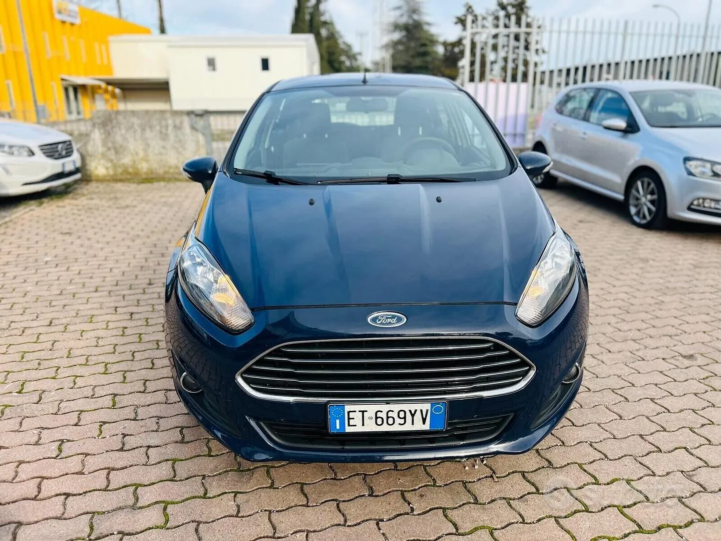 Ford Fiesta 2014 photo 2