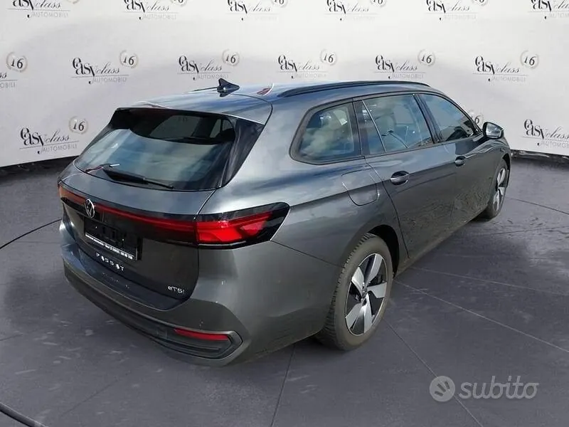 Volkswagen Passat Variant 2025 photo 2