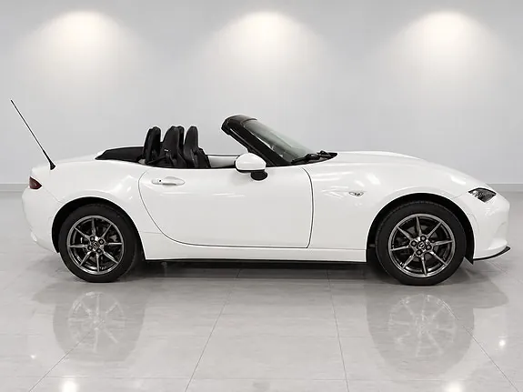 Mazda Mx-5 2018 photo 2