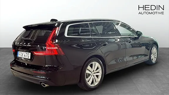 Volvo V60 2021 photo 2