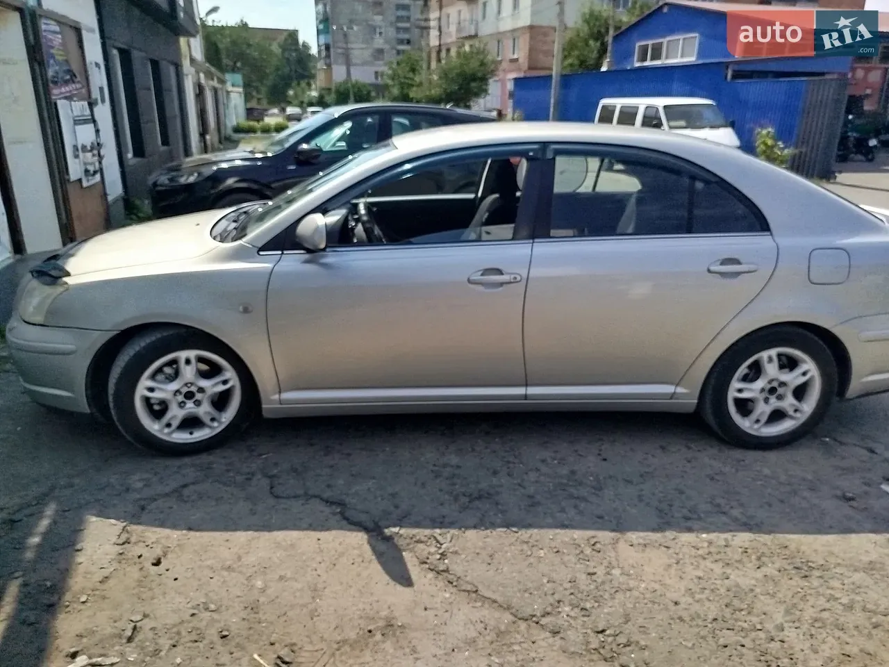 Toyota Avensis 2004 photo 5