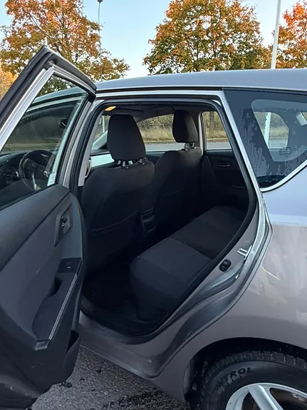Toyota Auris 2013 photo 3