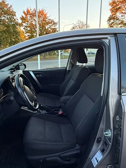 Toyota Auris 2013 photo 4