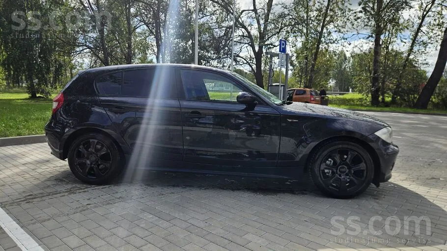 BMW 1 Series 2006 photo 3