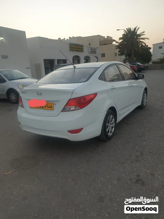 Hyundai Accent 2015 photo 3