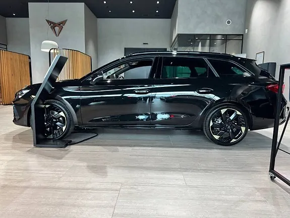 Cupra Leon 2026 photo 2