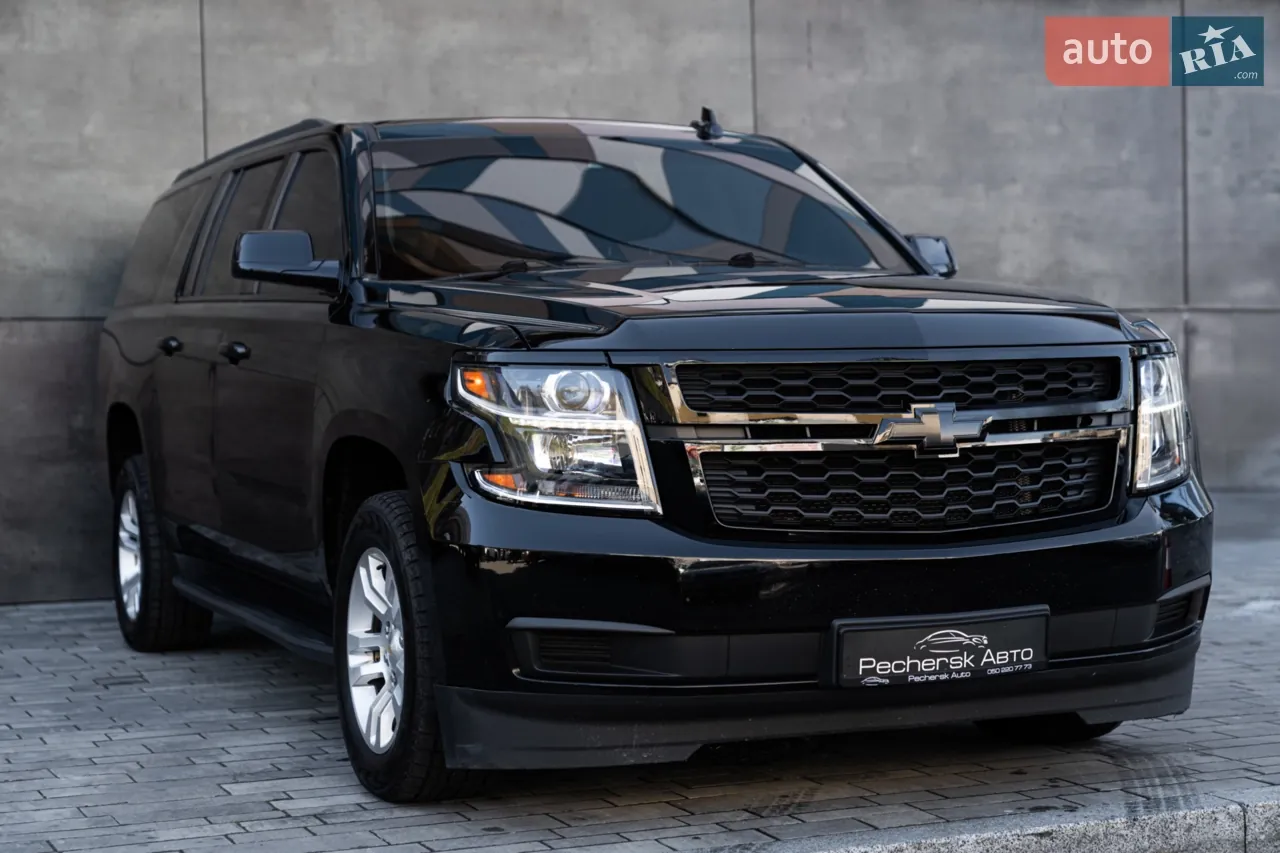 Chevrolet Suburban 2015 photo 2