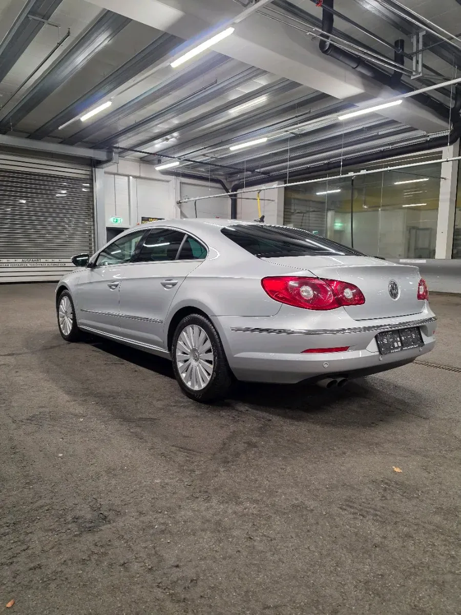 Volkswagen Passat Cc 2011 photo 3