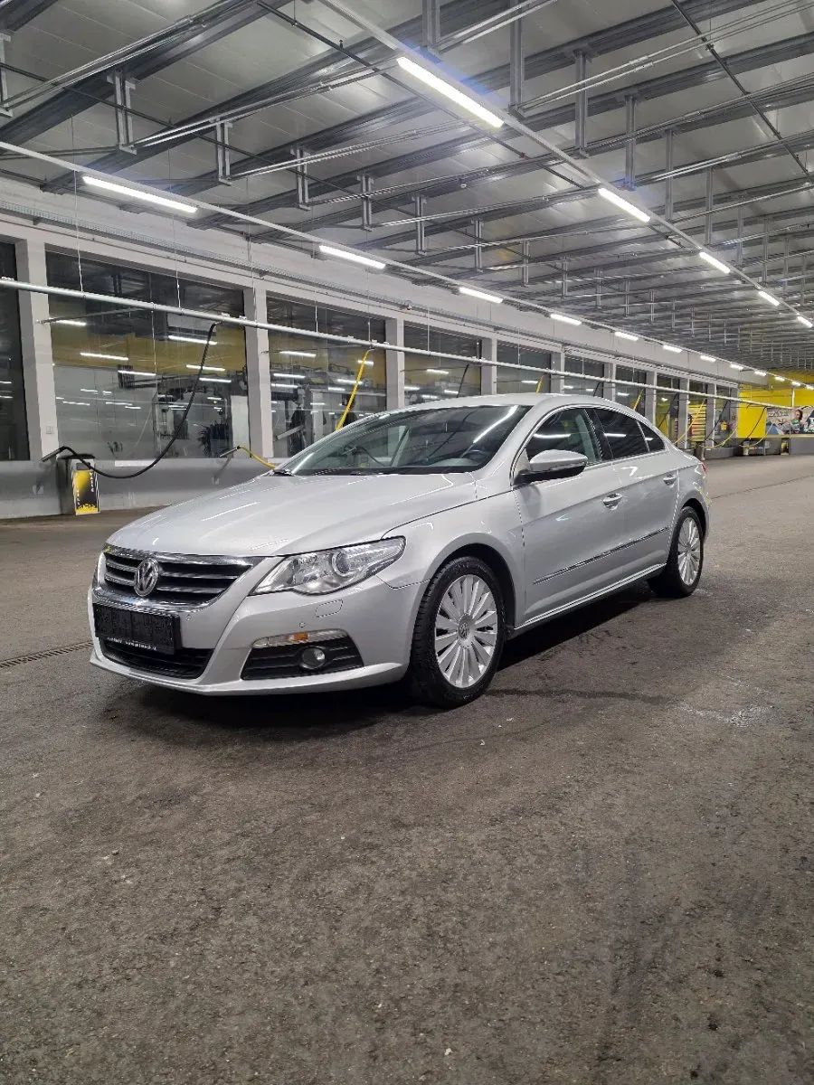 Volkswagen Passat Cc 2011 photo 2