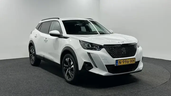 Peugeot 2008 2021 photo 3