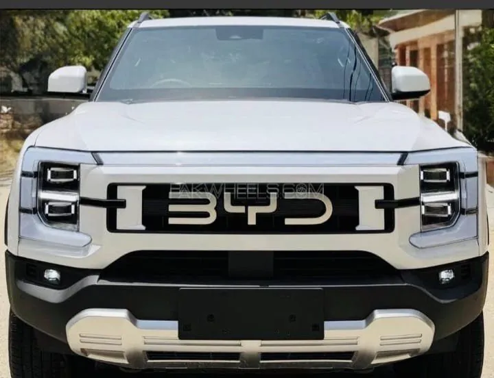 BYD Shark 6