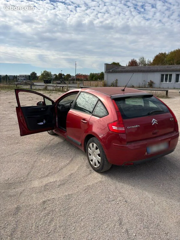 Citroen C4 2007 photo 2