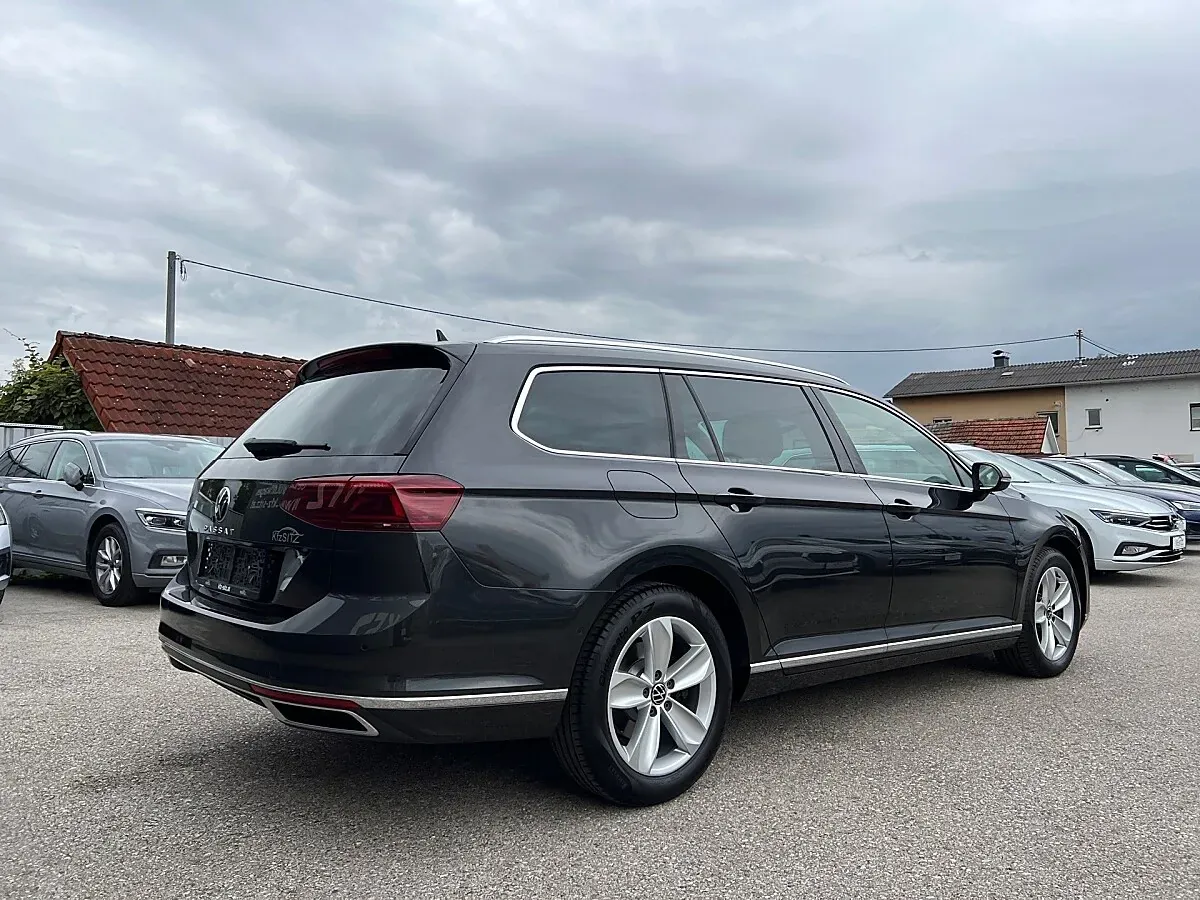Volkswagen Passat 2024 photo 3