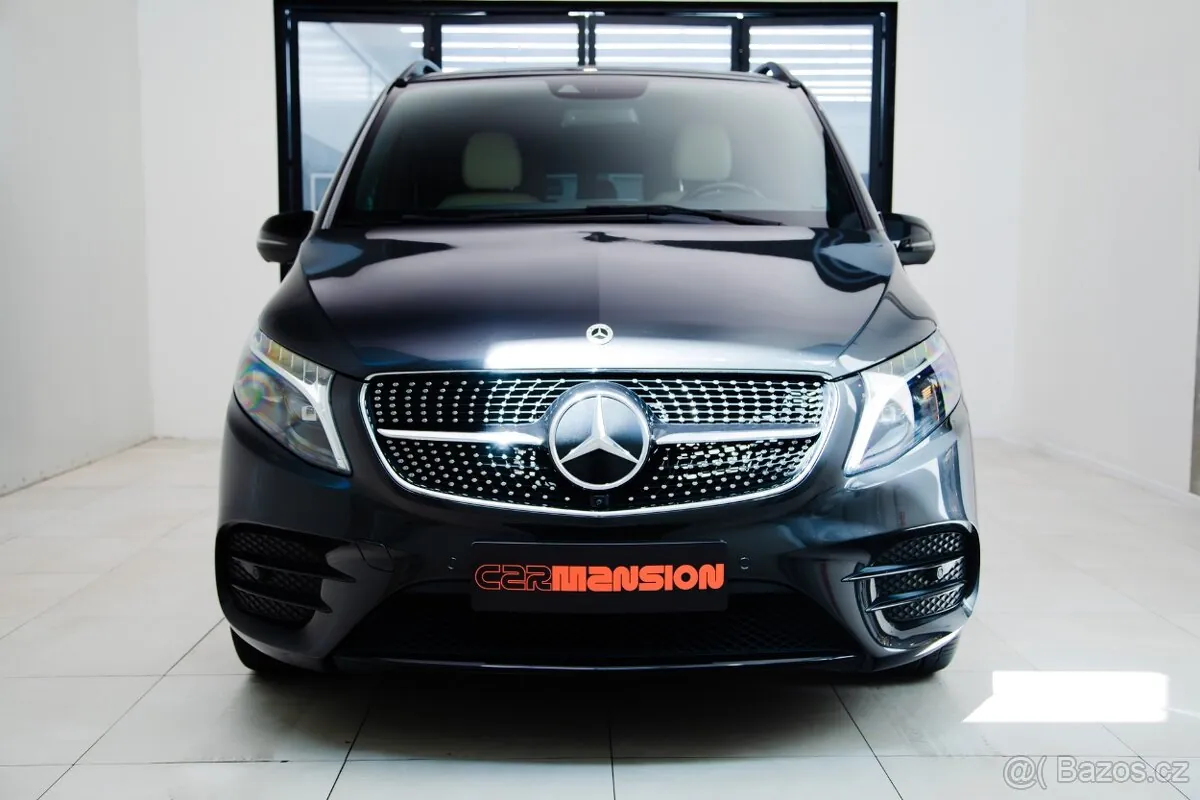 Mercedes-Benz V-Class 2022 photo 2