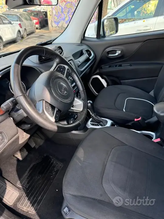 Jeep Renegade 2015 photo 4