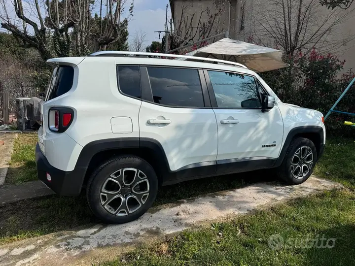 Jeep Renegade 2015 photo 2