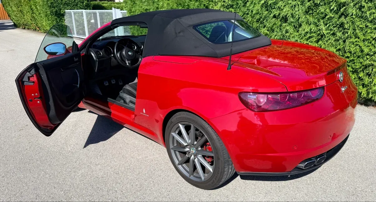 Alfa Romeo Spider 2007 photo 3