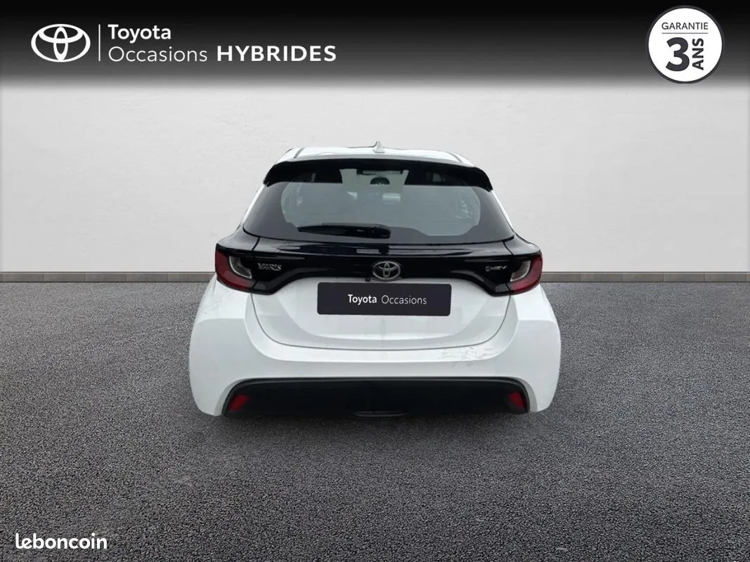 Toyota Yaris 2024 photo 4