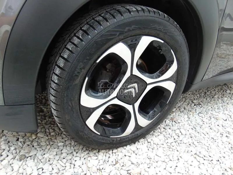 Citroen C4 Cactus 2017 photo 2