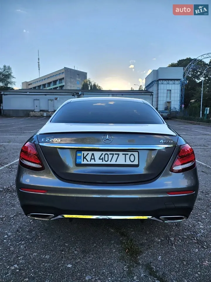 Mercedes-Benz E-Class 2018 photo 3
