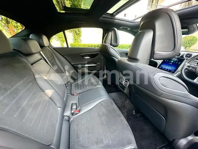 Mercedes-Benz C200 2024 photo 5