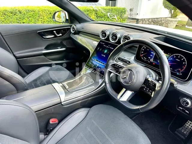Mercedes-Benz C200 2024 photo 4