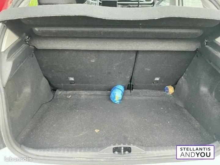 Citroen C3 2023 photo 4